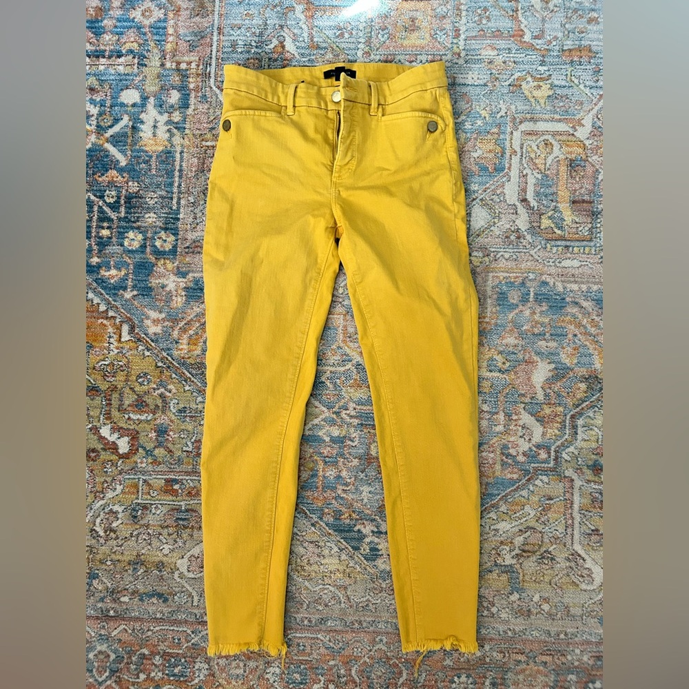 Ann Taylor Mustard jeans - Size 6